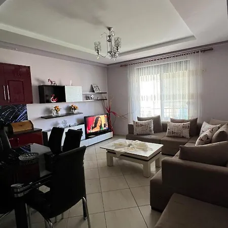 Guest House Saranda شقة